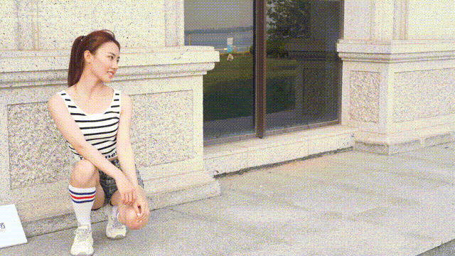 NO.006 小米-运动鞋、白色小腿袜、裸足