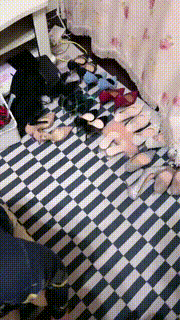 【伊兮夫妻】人体擦鞋器奖励喝圣水 JS230220