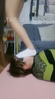 【傲柔】小白鞋白袜踩脸_踩脖子_跳踩 bf8833