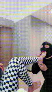 【昆山小主】瑜伽女神臭脚辱 bf20940