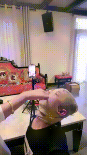 【沅芷大人】双S重刑-人体烟灰缸口水浓痰铺满脸【双视角版】 bf27210_1