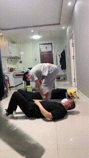 【精神小妹】群调-素人学生主的人体蹦床 bf27846