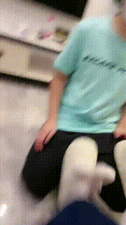 【小痴大人】萝莉主羞辱废物哥哥【上】 bf20093