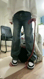 【海绵大大】AJ踢裆踩踏_揪耳朵_脏鞋喂酸奶_脚插嘴bf46265