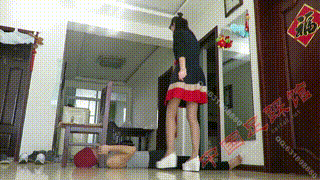 【00后天使女主】肉丝公主鞋爆踩贱狗揉虐下体!