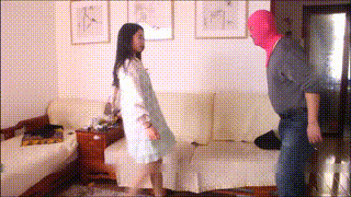 艾丝女神雪白大腿高跟一直猛踢奴裤裆