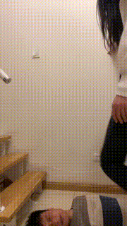 【灵猫】手脚耳光15分钟500+ bf7597