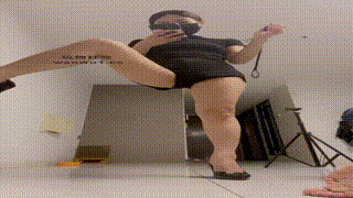 【甜一】御姐范-重度sp_转胯鞭打_舔脏鞋底bf43580