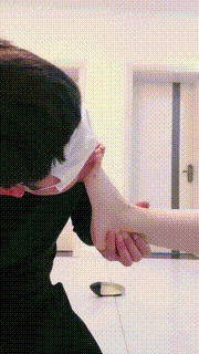 【罗宾】高跟裸足让狗舔 bf21982