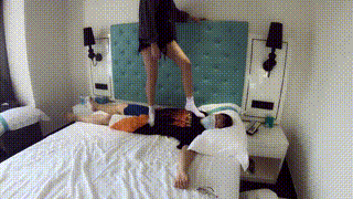 【QD】丝媛超短裤白棉袜带你起飞