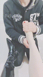 【美容院S】当脚垫舔脏鞋臭脚踩脸 JS23101501