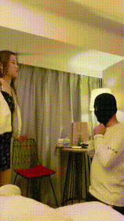 【诗诗&amp漫漫】双胞胎S-贱狗挑战500耳光【双视角版】 bf7117_1