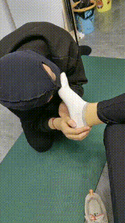 【小小小魔女】舔脏小白鞋-闻臭棉袜-高跟踩踏喂食 bf26427