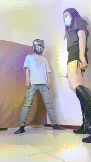 【小劳拉】长靴御姐反绑奶狗重度踢打暴揍 bf27964