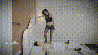 【奴隶岛】—〔Magic︱Mirror 魔镜少女〕—影姬的初次踩踏课程 MM-220403