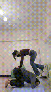 【不期而遇】舔脏鞋底闻白袜重度踢踹 bf33968