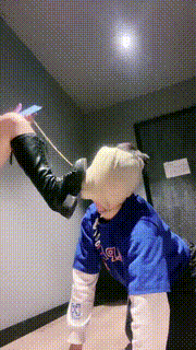 【甜桃】学生S白袜塞嘴全体重踩狂抽耳光喂吐口水 bf26884