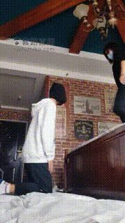 【S奶欲】吊打贱狗棉袜深喉 bf18201