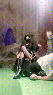 【琪琪大人】户外山洞里驯化抖M bf31436