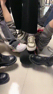 【精神小妹】群调特写视角舔脚踩踏 bf23841