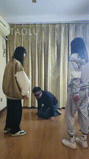 【最抗揍M】群殴-卫校学生围殴班主任 bf11250