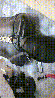 【螃蟹学姐】束缚衣全包-电击-踩-臭脚窒息 JS23062109