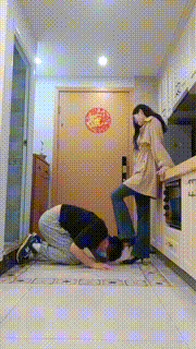 【梵高】伺候主人下班-对高跟鞋磕头叼鞋肉丝捂脸 bf25682