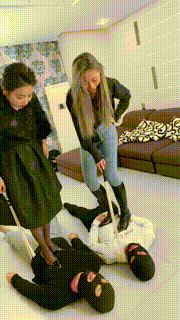 【二宝鑫儿教头】20余种高跟踩踏专场定向虐狗【上下完整版】 bf8697_2