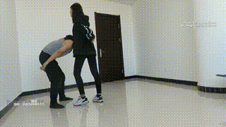 【00后天使女主】踢裆钻跨暴打羞辱贱狗!