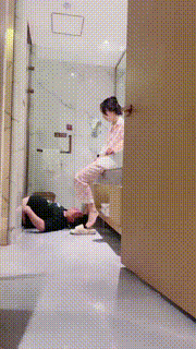 【长沙雪王】绿帽伺候女友起床洗漱 bf30966