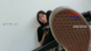 【00后女主】爆踢下体羞辱贱狗磕头!