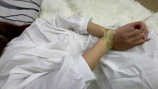 【延江原创】白色连衣裙盈盈被劫匪胶带封嘴长时间多姿势禁锢放置挣扎