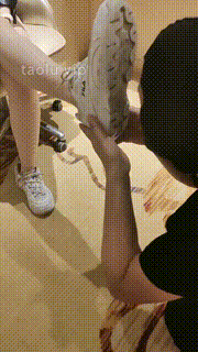 【青岛00后大学生情侣】双S-长靴小白鞋白棉袜辱地毯 bf29846