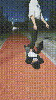 【凌儿女神】户外-小白鞋白袜闻舔耳光骑马袜子塞嘴 bf31319