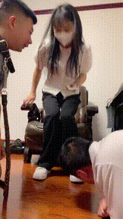 【申小悦】空军一号调父子奴-骑马爬行伺候洗脚喂食 bf27647