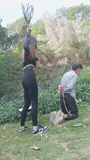 【美娜格格】剧情-卖花女暴揍猥琐男白袜深喉转胯腿绞 bf24625