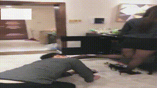 【vivi】圣水羞辱 黑丝高跟调教偷鞋的邻居