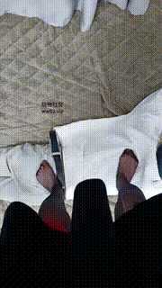 【姗姗】高跟黑丝踩脚垫奴才JS241017-16