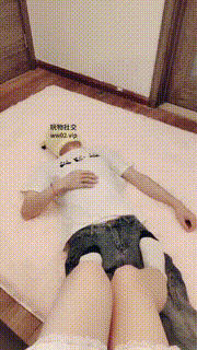 【佳佳】原味白袜脚踩虐贱奴JS241023-23