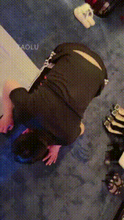 【晨晨】圈养奴的卑微伺候 JS220414