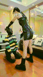 【暴力美学】皮手套重度耳光_鞭腿踢裆_碾压狗脸 bf7527