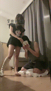 【悠悠大魔王】御姐范-提档200下+舔脚口水耳光 bf17680